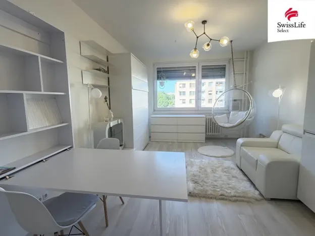 Pronájem bytu 1+kk, Praha - Modřany, Božetická, 29 m2