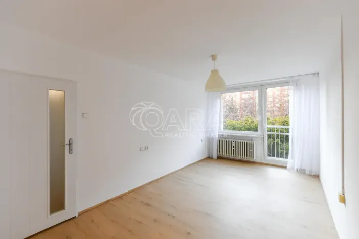Prodej bytu 2+kk, Praha - Kobylisy, Famfulíkova, 43 m2