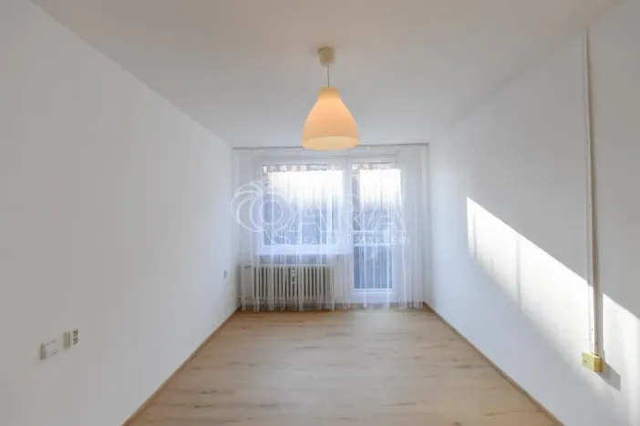 Prodej bytu 2+kk, Praha - Kobylisy, Famfulíkova, 43 m2