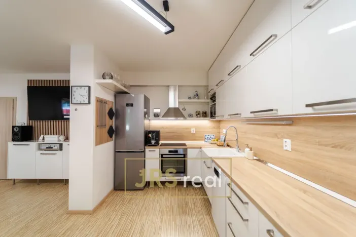 Prodej bytu 3+kk, Hustopeče, Gen. Peřiny, 63 m2
