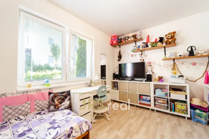Prodej bytu 3+kk, Hustopeče, Gen. Peřiny, 63 m2