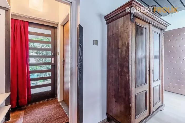 Pronájem bytu 1+kk, Praha - Nebušice, Na závěji, 30 m2