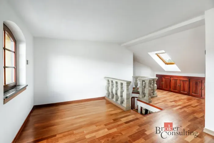 Prodej bytu 6+kk a větší, Praha - Žižkov, Hartigova, 187 m2