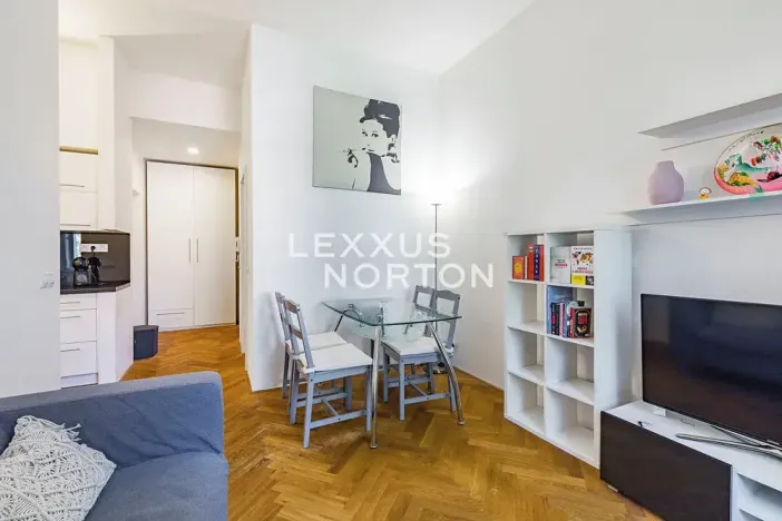 Prodej bytu 2+kk, Praha - Nusle, Slavojova, 37 m2