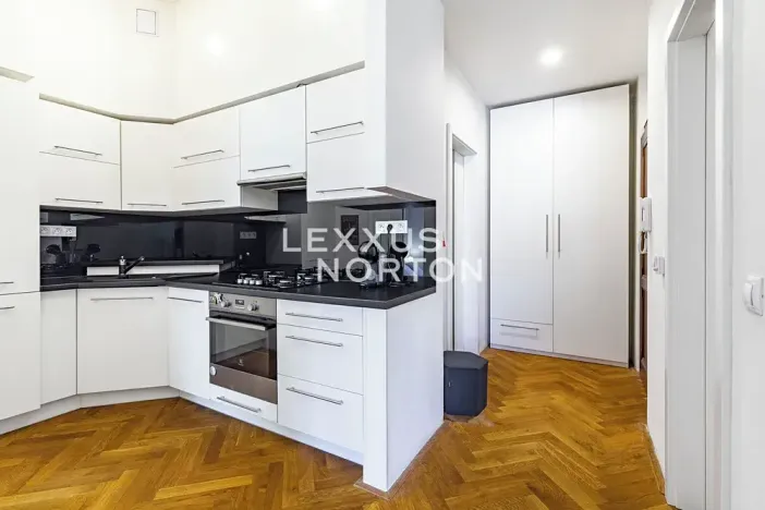 Prodej bytu 2+kk, Praha - Nusle, Slavojova, 37 m2