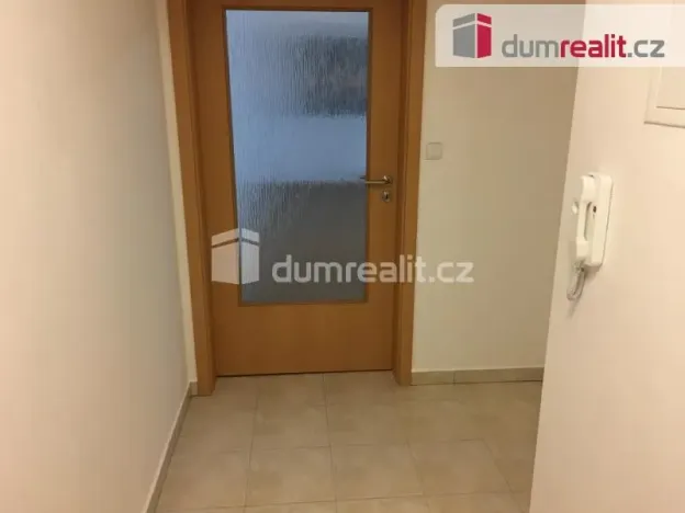 Pronájem bytu 1+kk, Praha - Stodůlky, Přeučilova, 43 m2