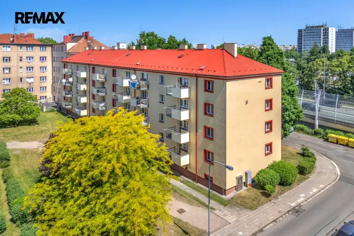 Prodej bytu 3+1, Hradec Králové, Okružní, 74 m2