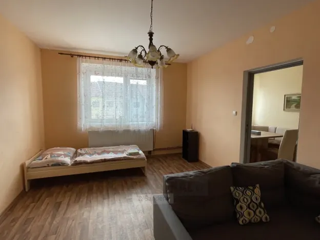 Prodej rodinného domu, Velešín, náměstí J. V. Kamarýta, 342 m2