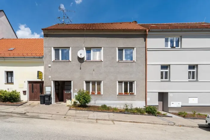 Prodej rodinného domu, Velešín, náměstí J. V. Kamarýta, 342 m2