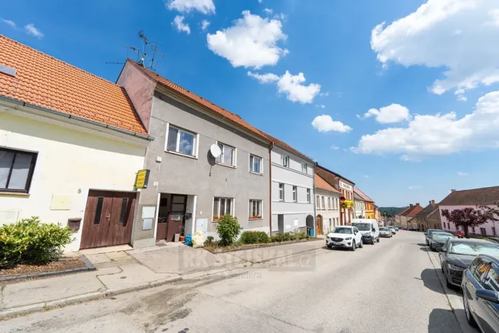 Prodej rodinného domu, Velešín, náměstí J. V. Kamarýta, 342 m2