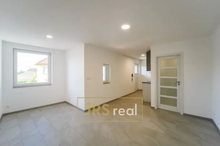 Pronájem bytu 2+kk, Velké Pavlovice, 42 m2