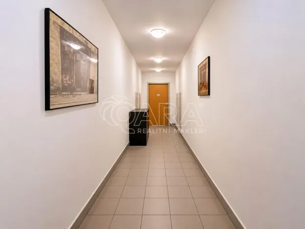 Pronájem bytu 2+kk, Praha - Vinohrady, U Zvonařky, 82 m2