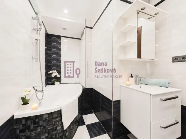 Prodej bytu 2+1, Nová Bystřice, K. H. Borovského, 64 m2