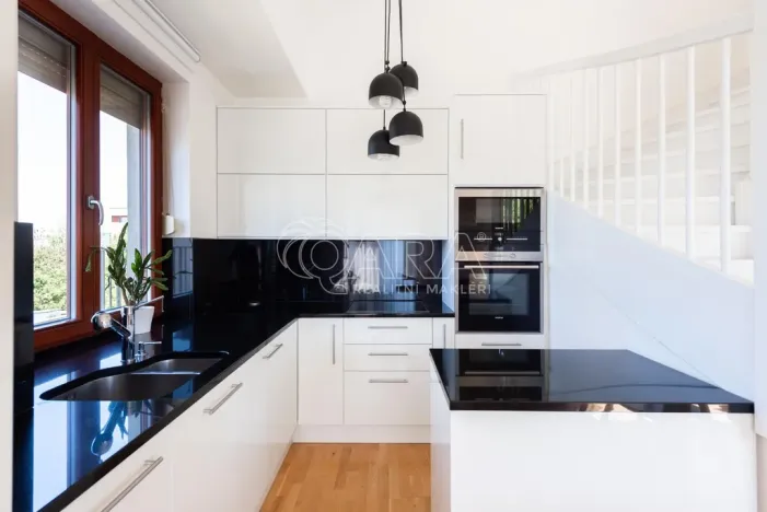 Pronájem bytu 4+kk, Praha - Hloubětín, K náhonu, 119 m2