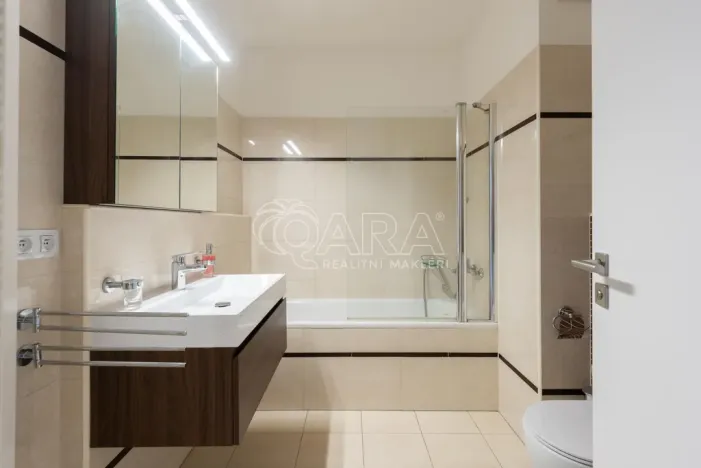 Pronájem bytu 4+kk, Praha - Hloubětín, K náhonu, 119 m2