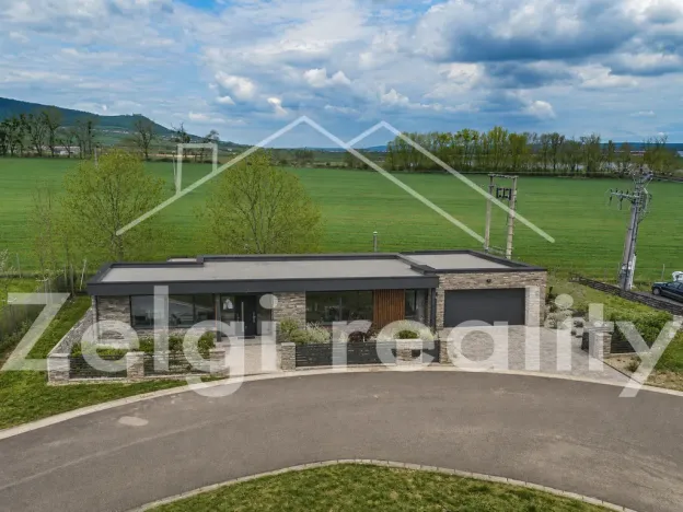 Prodej rodinného domu, Milovice, 210 m2