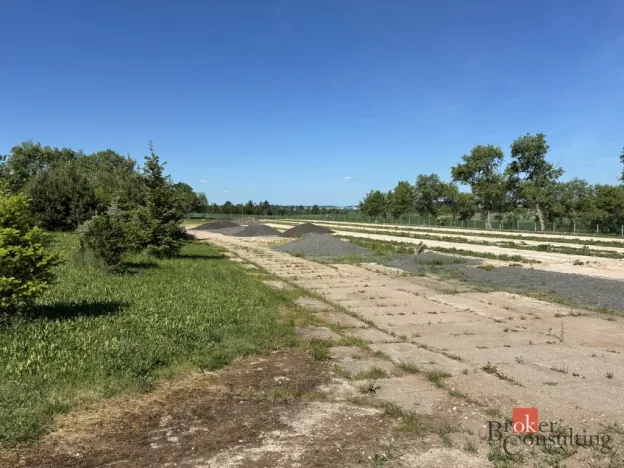 Pronájem skladu, Měník, 500 m2