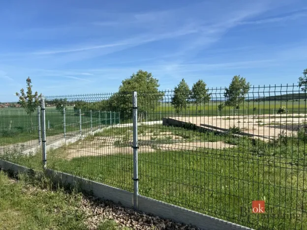 Pronájem skladu, Měník, 500 m2