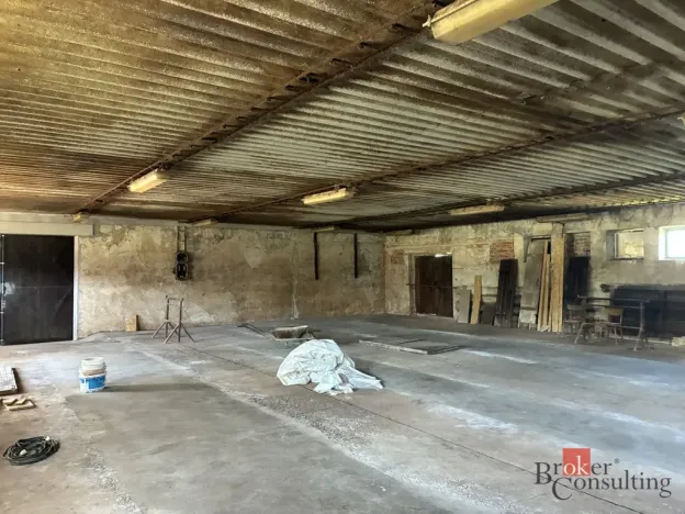 Pronájem skladu, Měník, 500 m2