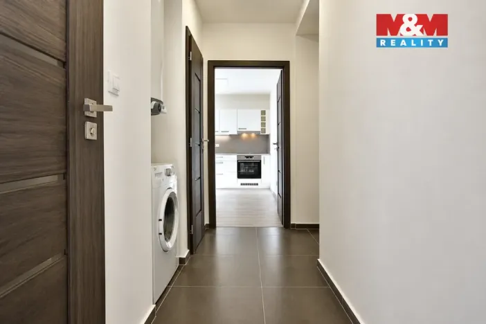 Pronájem bytu 3+kk, Poděbrady - Poděbrady II, nám. T.G.Masaryka, 58 m2