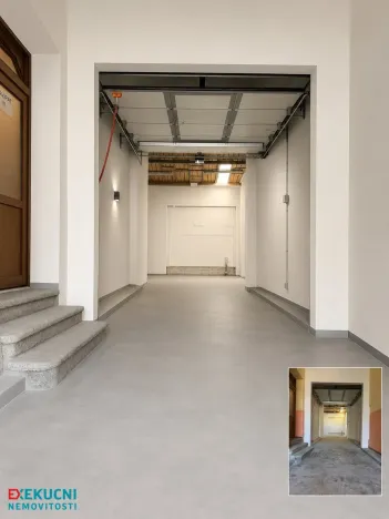 Prodej bytu 4+1, Karlovy Vary - Rybáře, nám. 17. listopadu, 105 m2