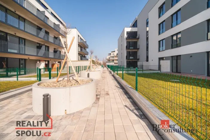 Pronájem bytu 1+kk, Plzeň - Jižní Předměstí, Železná, 42 m2