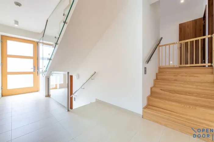 Pronájem rodinného domu, Roztoky, Nad vinicemi, 393 m2