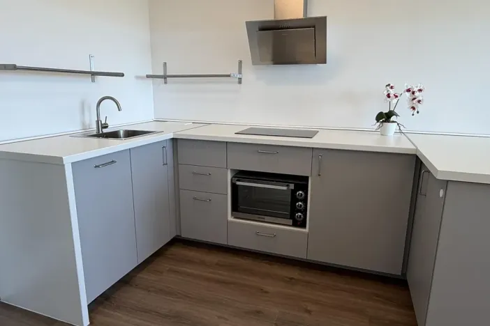 Pronájem bytu 1+kk, Praha - Černý Most, Arnošta Valenty, 38 m2