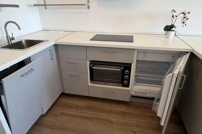 Pronájem bytu 1+kk, Praha - Černý Most, Arnošta Valenty, 38 m2
