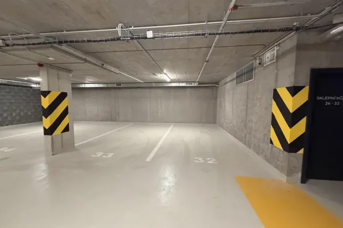 Pronájem bytu 1+kk, Praha - Černý Most, Arnošta Valenty, 38 m2