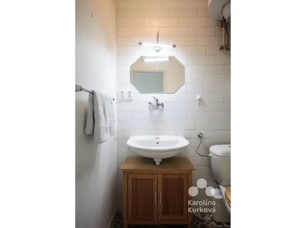 Pronájem bytu 1+kk, Praha - Karlín, Šaldova, 25 m2