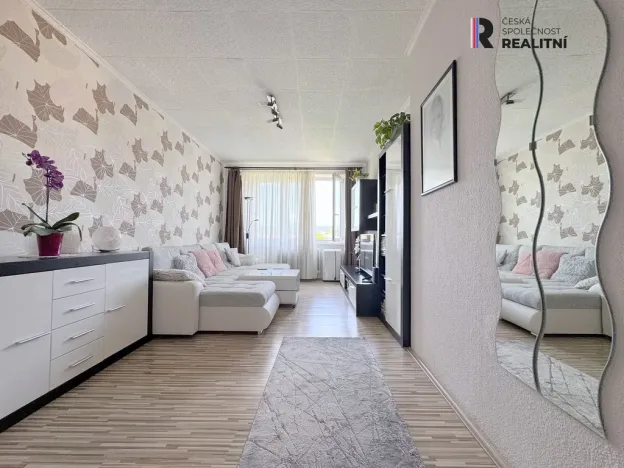 Prodej bytu 2+1, Karlovy Vary - Dvory, K. Kučery, 54 m2