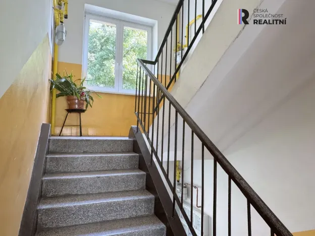 Prodej bytu 2+1, Karlovy Vary - Dvory, K. Kučery, 54 m2