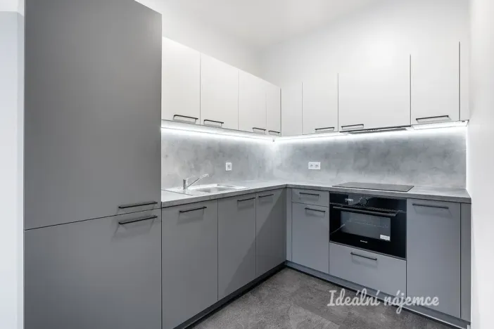Pronájem bytu 2+kk, Praha, Poděbradská, 53 m2