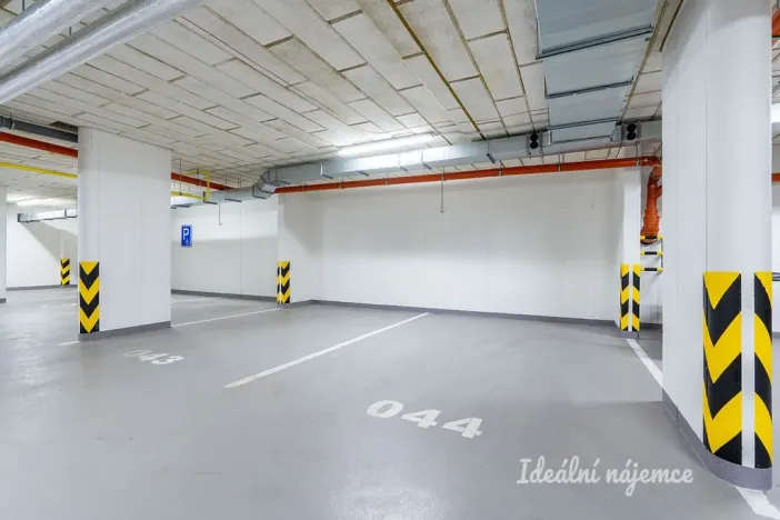 Pronájem bytu 2+kk, Praha, Poděbradská, 53 m2
