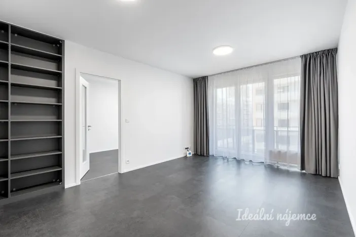 Pronájem bytu 2+kk, Praha, Poděbradská, 53 m2