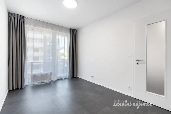 Pronájem bytu 2+kk, Praha, Poděbradská, 53 m2