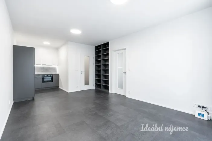 Pronájem bytu 2+kk, Praha, Poděbradská, 53 m2