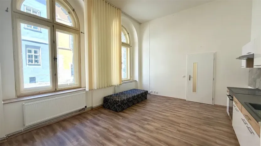 Pronájem bytu 3+kk, Cheb, Židovská, 62 m2