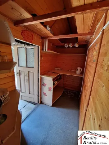 Prodej chaty, Miskovice, 25 m2