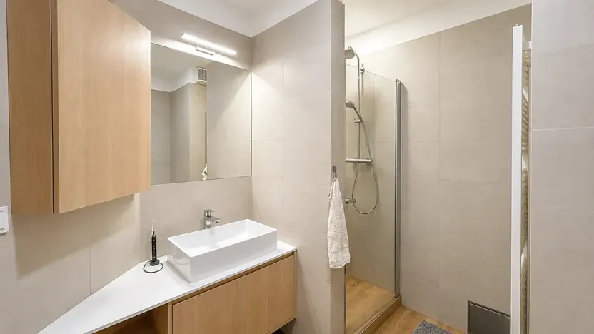 Pronájem bytu 3+kk, Praha - Podolí, Podolská, 81 m2