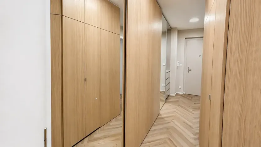 Pronájem bytu 3+kk, Praha - Podolí, Podolská, 81 m2