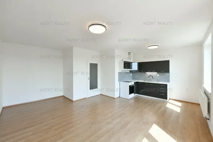 Pronájem bytu 1+kk, Praha - Holešovice, V závětří, 41 m2