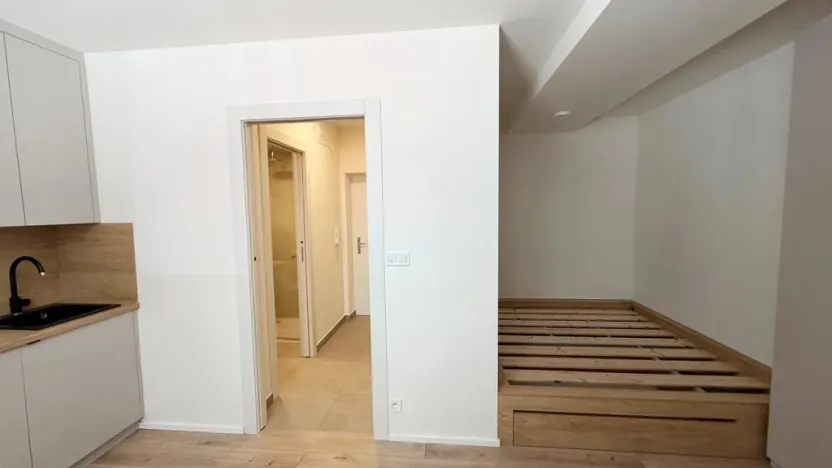 Pronájem bytu 1+kk, Praha - Strašnice, Strančická, 24 m2