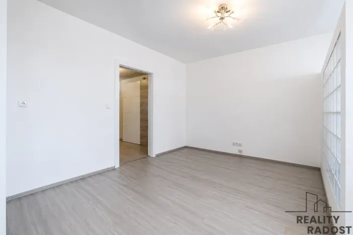 Prodej bytu 2+1, Pardubice - Zelené Předměstí, Palackého třída, 69 m2