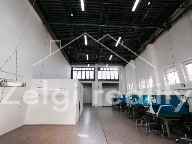 Pronájem skladu, Břeclav, 428 m2