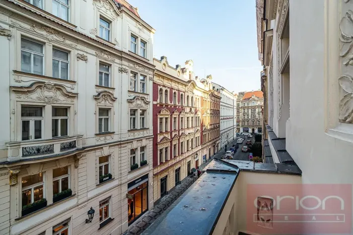 Pronájem bytu 4+1, Praha - Staré Město, Pařížská, 151 m2