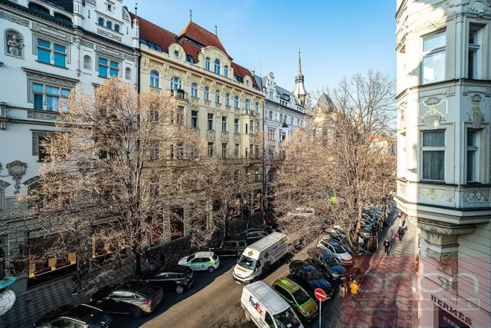 Pronájem bytu 4+1, Praha - Staré Město, Pařížská, 151 m2