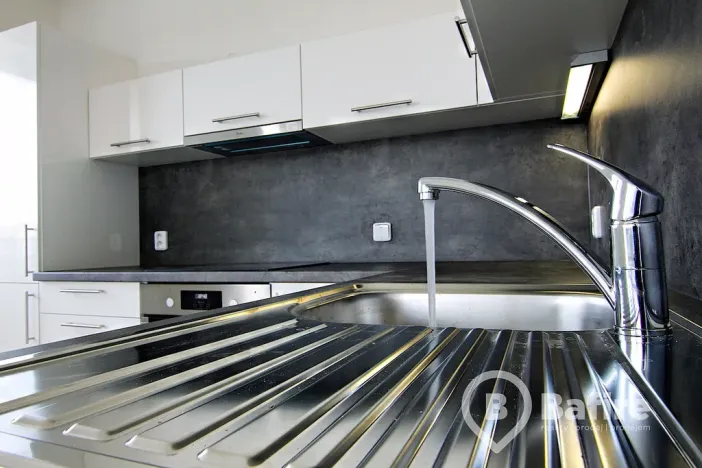 Pronájem bytu 2+kk, Olomouc - Řepčín, Edvarda Beneše, 57 m2