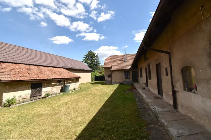 Prodej rodinného domu, Jíkev, 290 m2